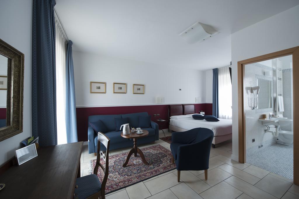 Hotel Villa Colico Bagian luar foto